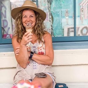 Meet your Posher, Makenzie